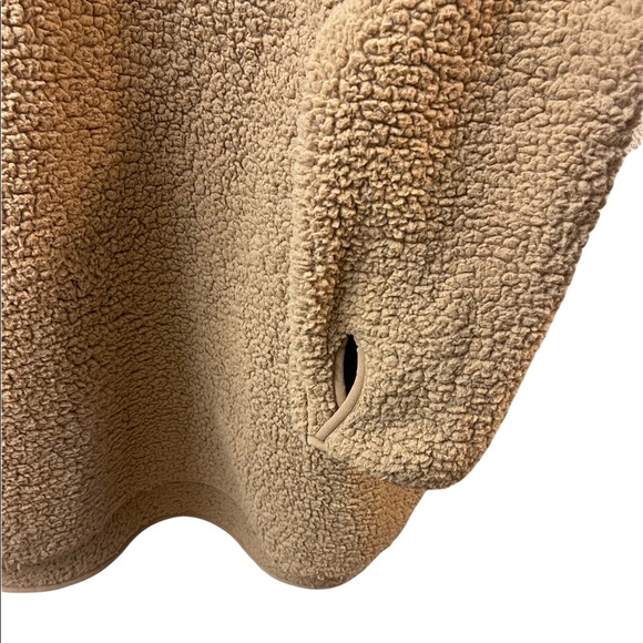 NWT Women’s Tommy Hilfiger Camel Sherpa Pullover Sweater/ Coat with Hood XL - Picture 5 of 7